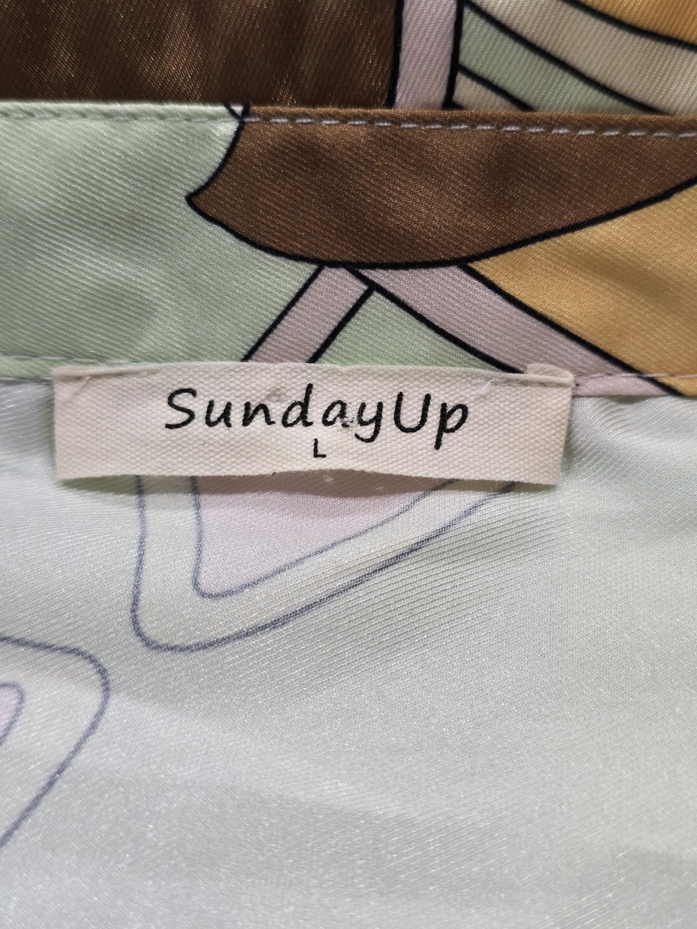 SundayUp Women's Boho Crop Top Geometric Retro Tie-Front Shirt Satin Look L - Picture 5 of 9